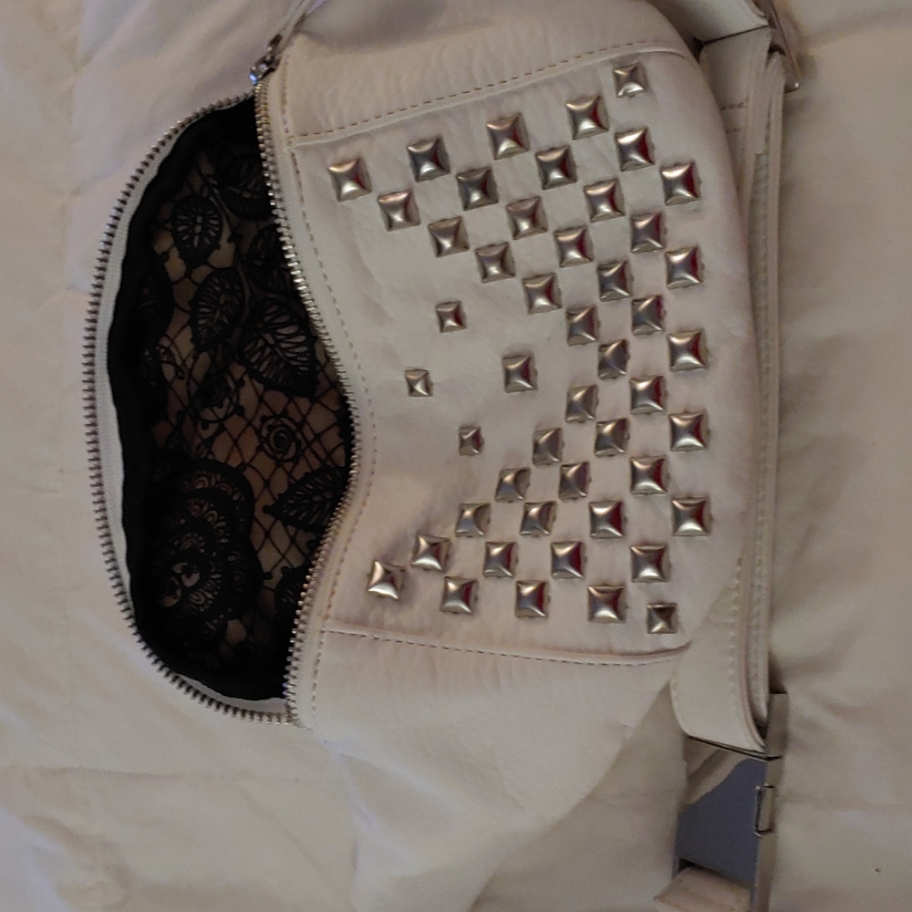 Fanny pack